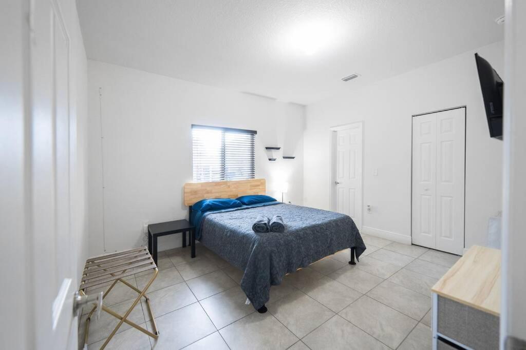 فيلا New House On The Block Near Miami Airport. المظهر الخارجي الصورة